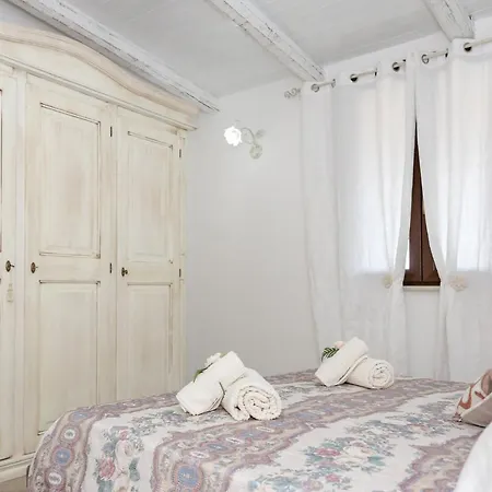 Lodge Country - Con Piscina 10 Posti - Salento