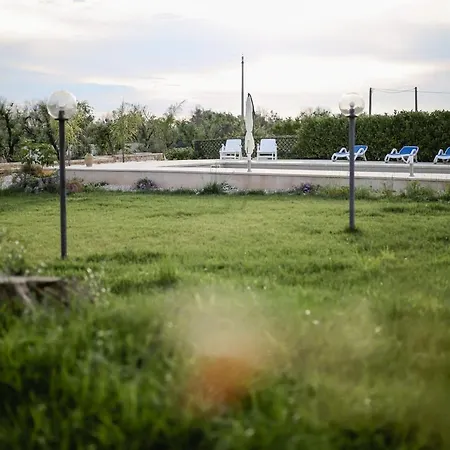 Lodge Country - Con Piscina 10 Posti - Salento *