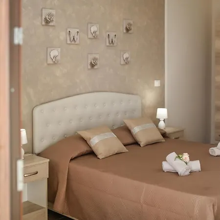 Country - Con Piscina 10 Posti - Salento Lodge *