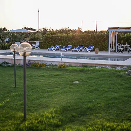 Country - Con Piscina 10 Posti - Salento Lodge Ugento