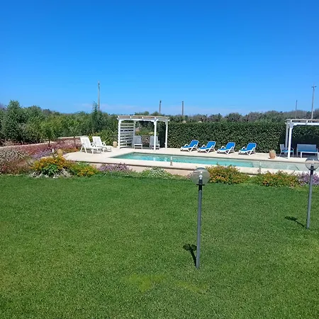 Country - Con Piscina 10 Posti - Salento *